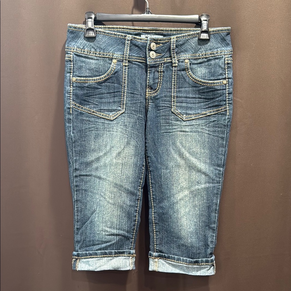 SO Dark Blue Denim Capri, Size 9